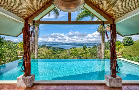 3ab2392e 1373 459e a50c d6b5fe1ae679