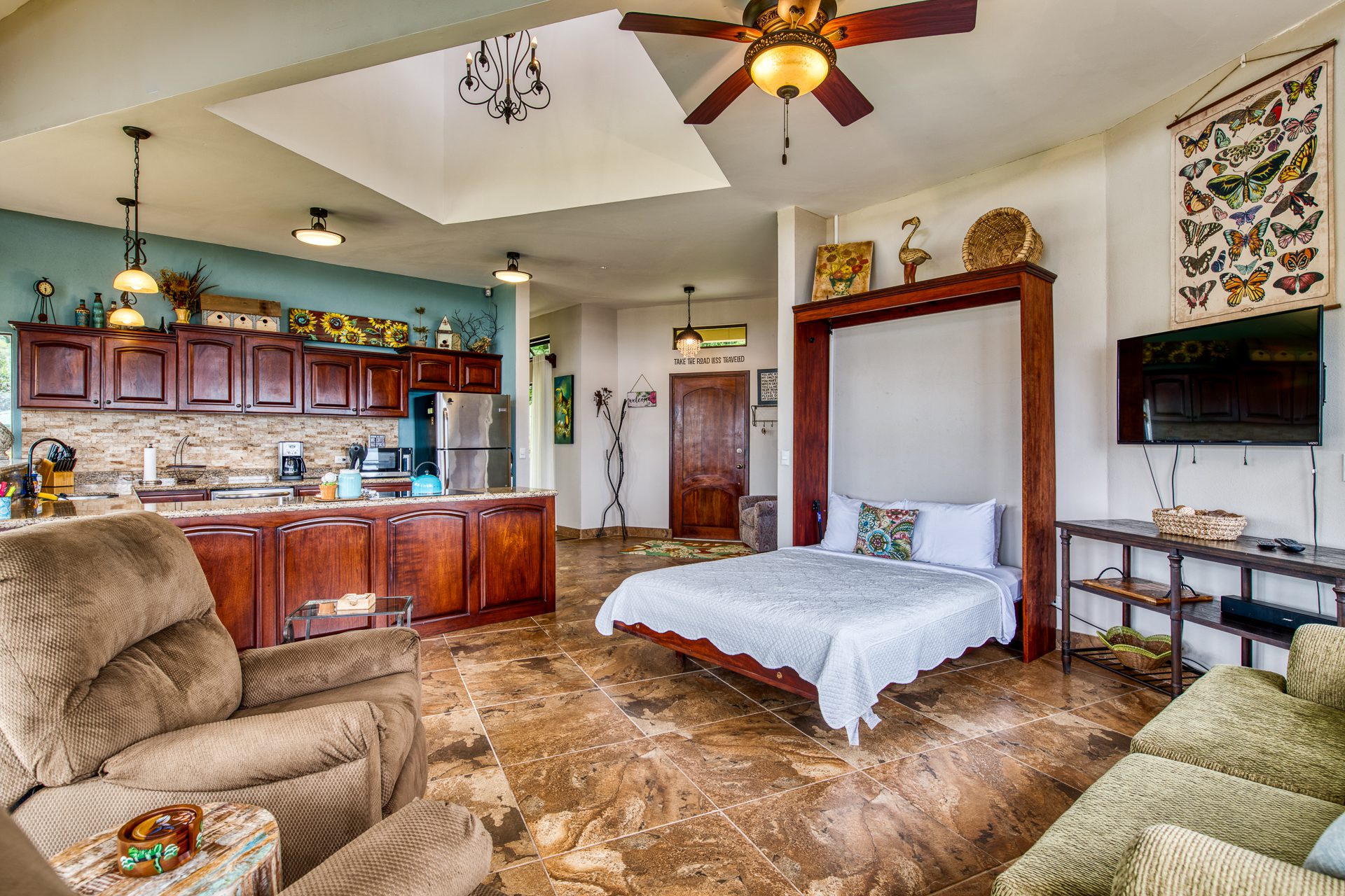 4a031111 94ec 44bb 8083 b45e1d6cf87e