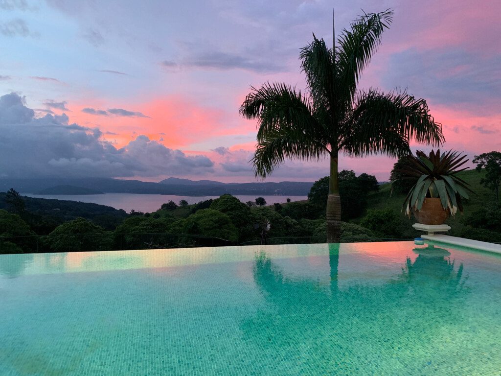 582b48b3 c438 4441 9b8c b1e458f1a8f4