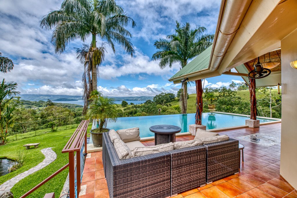 5c8d80e0 6a89 46fe 8575 992f53bb9600