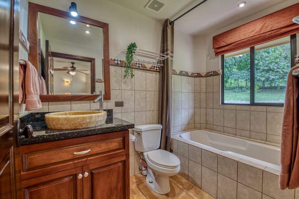 7ccdf630 15ac 470e 9e0c 36d4e6076ea7