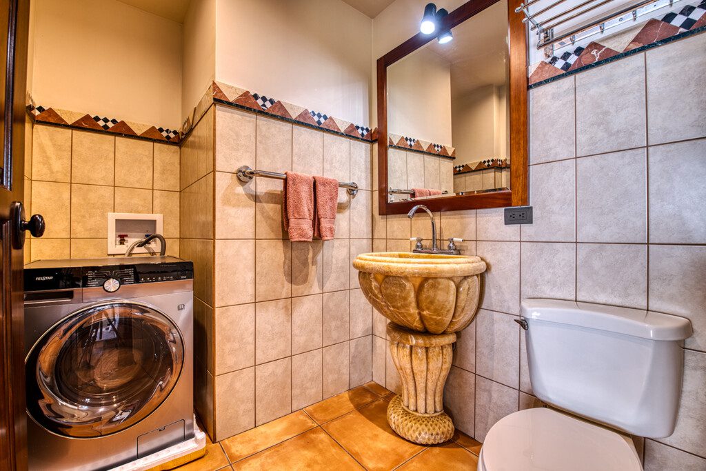 9c3857df 7d31 4014 8f3f e3d59f43fa12