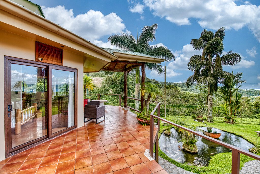 c57e9b82 fc2c 4c06 a952 158b84458900