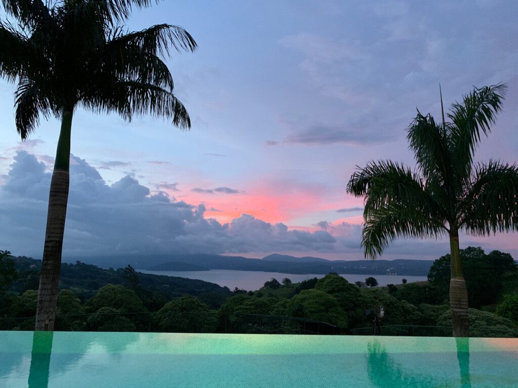 cf1a77dc 80ad 43bd a899 bae3479f3736